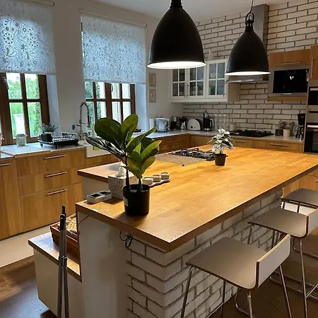 Dako Mansion, Stylish, Modern, Cosy Villa