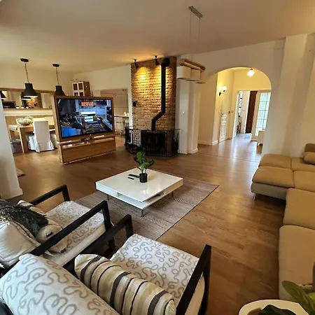Dako Mansion, Stylish, Modern, Cosy Villa Rzeszów