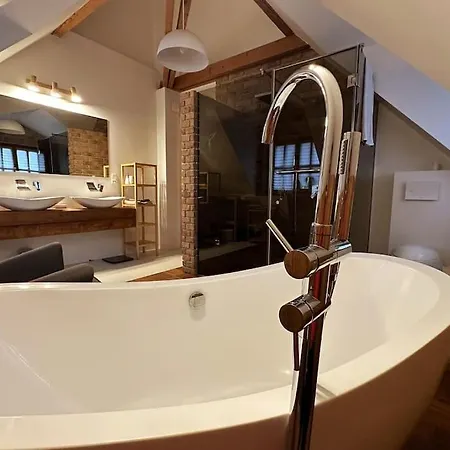Villa Dako Mansion, Stylish, Modern, Cosy *