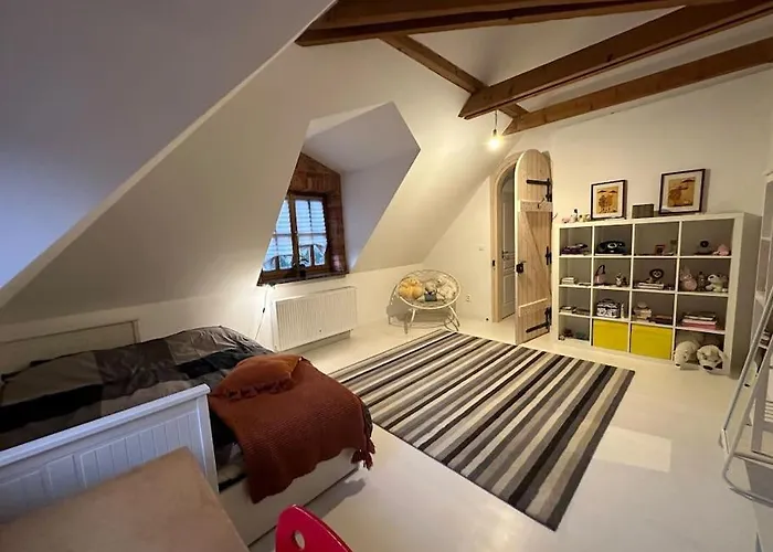 Dako Mansion, Stylish, Modern, Cosy *