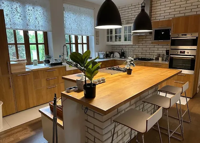 Dako Mansion, Stylish, Modern, Cosy Villa