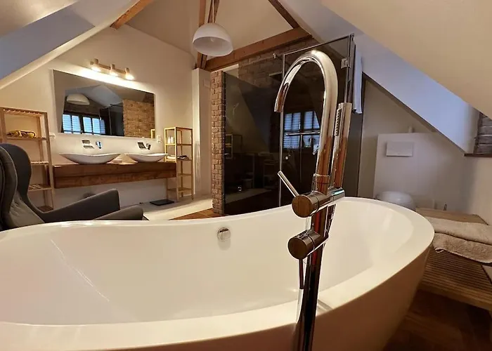 Villa Dako Mansion, Stylish, Modern, Cosy *